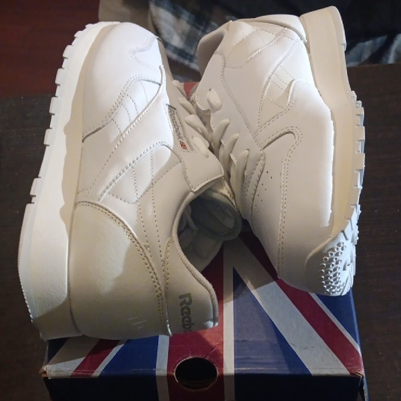 Reebok Classic Rare From 90s/2000s Mens 6 Womens 7.5 NWT & BOX - Picture 6 of 10